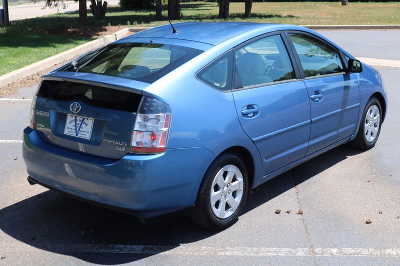 2005 Toyota Prius Photos