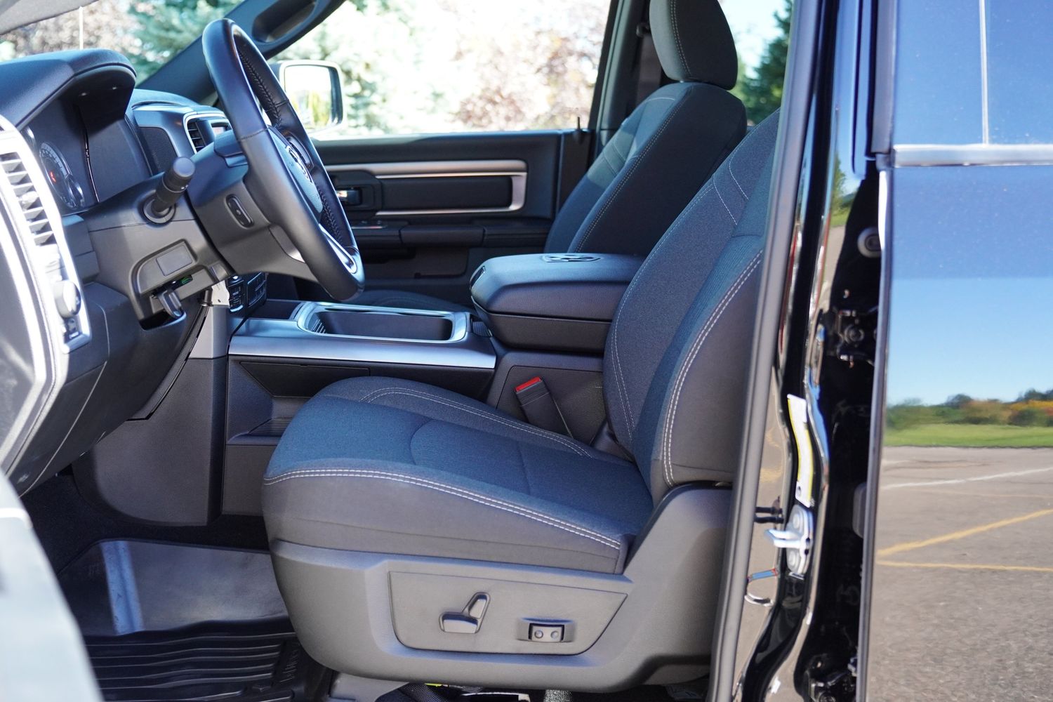 2024 Ram 1500 Classic Warlock photo 9