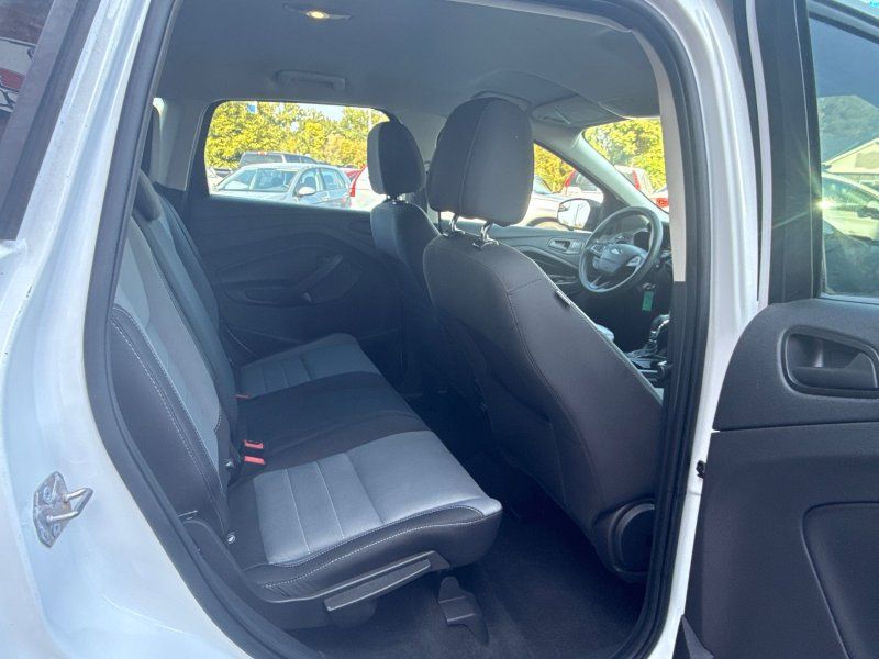 2017 Ford Escape S photo 18