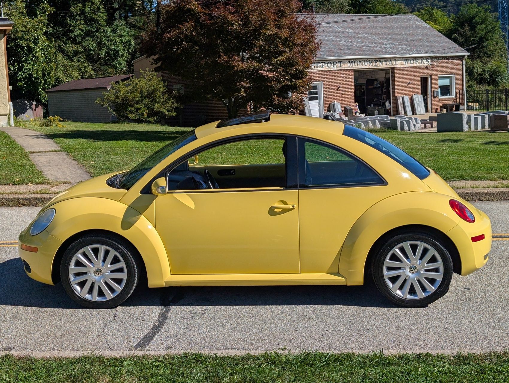 2008 Volkswagen New Beetle 14