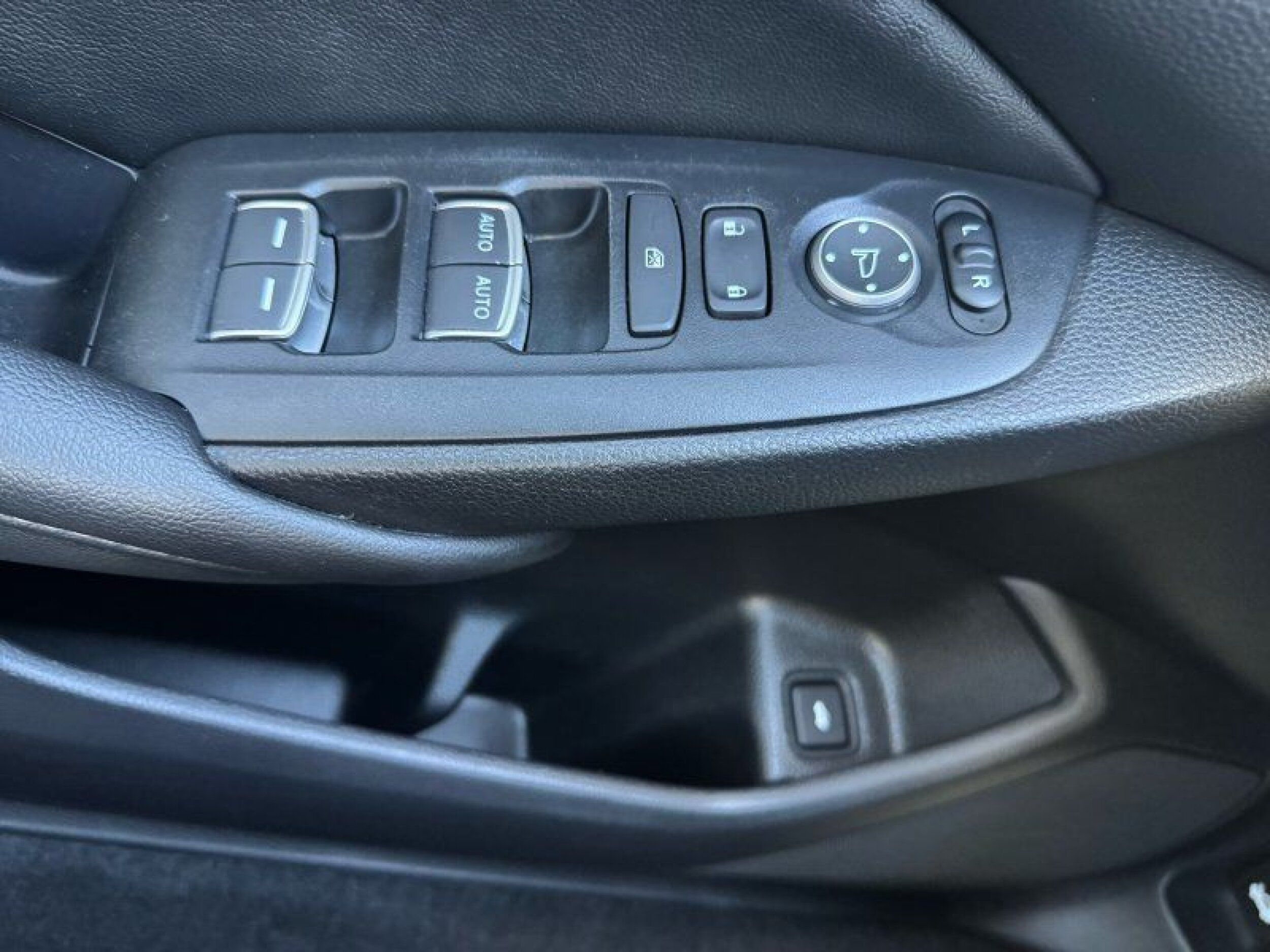 2022 Honda Accord Hybrid Sport - Silver exterior view 18