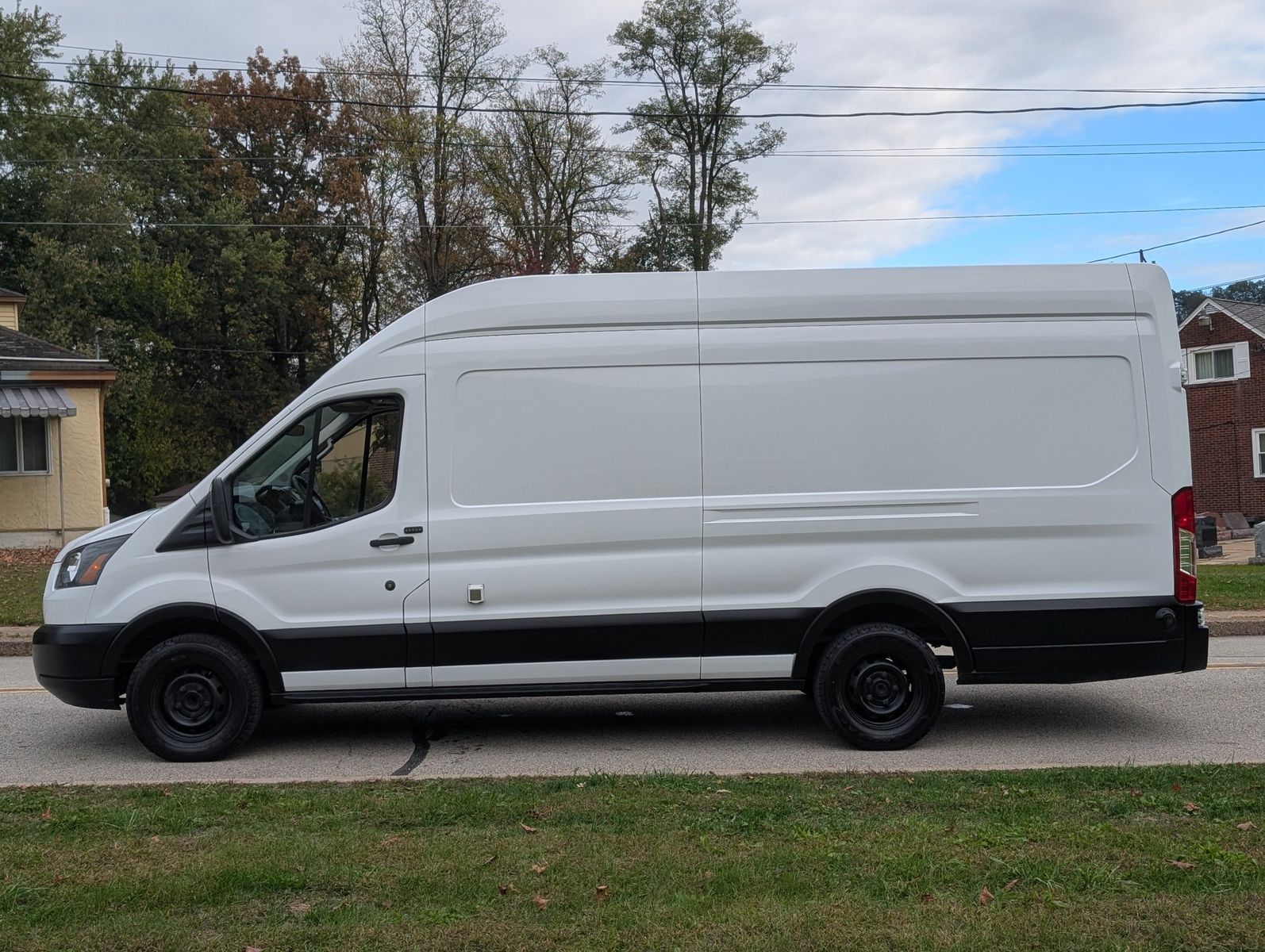 2019 Ford Transit-350 7