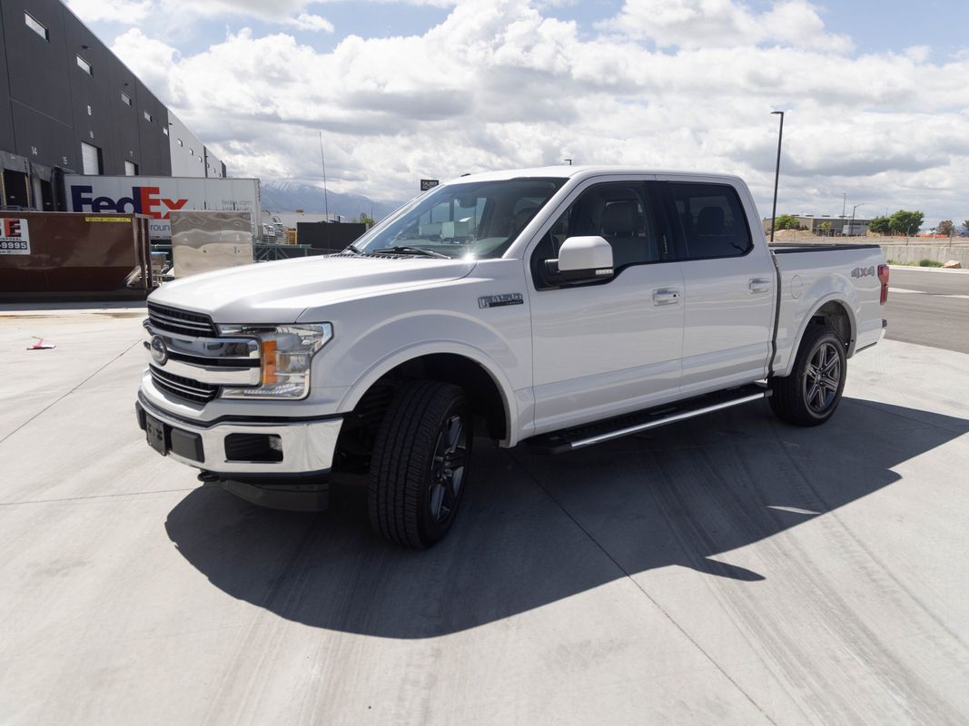 View vehicle photo 3