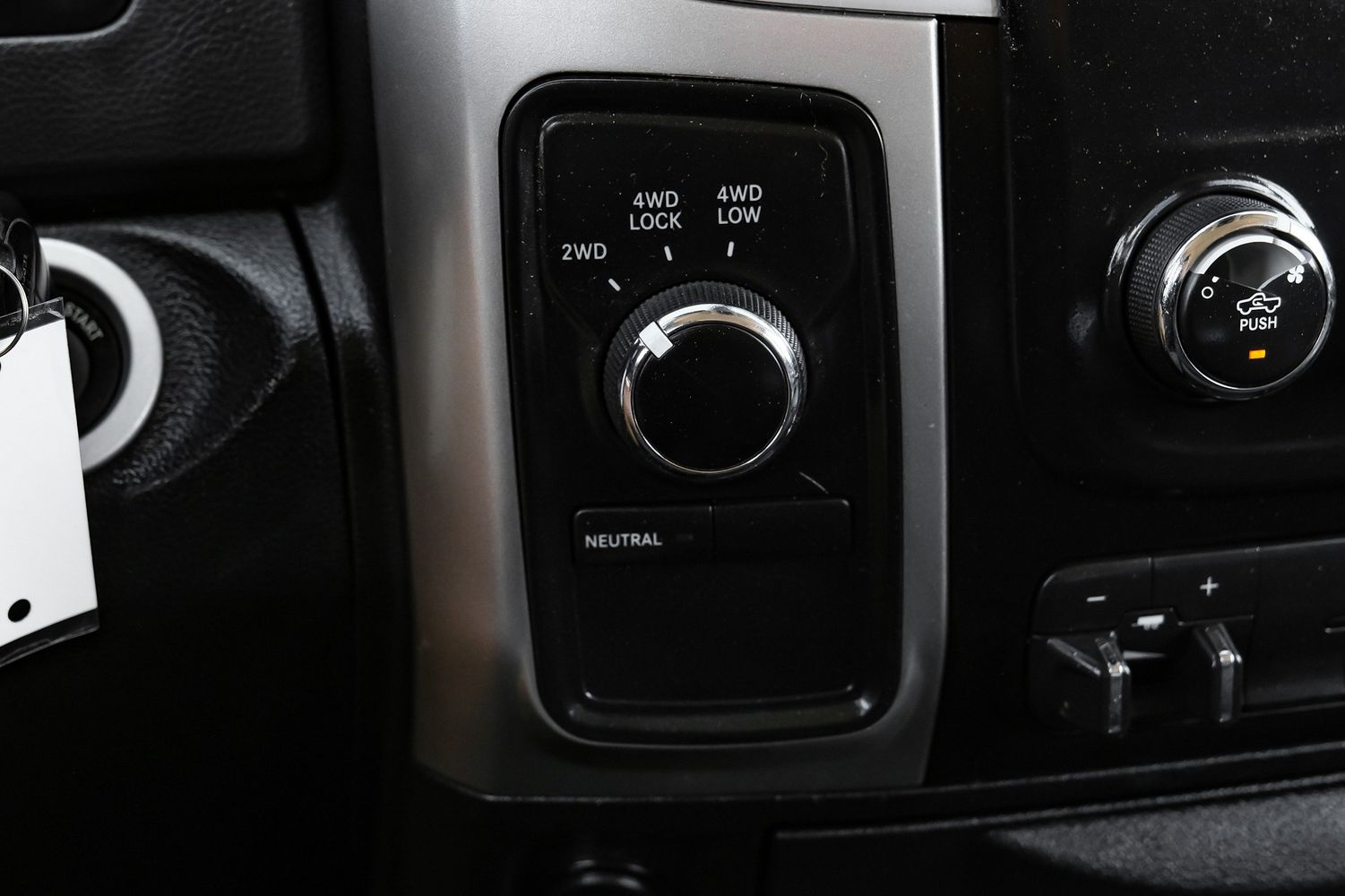 2018 Ram 2500 SLT photo 23