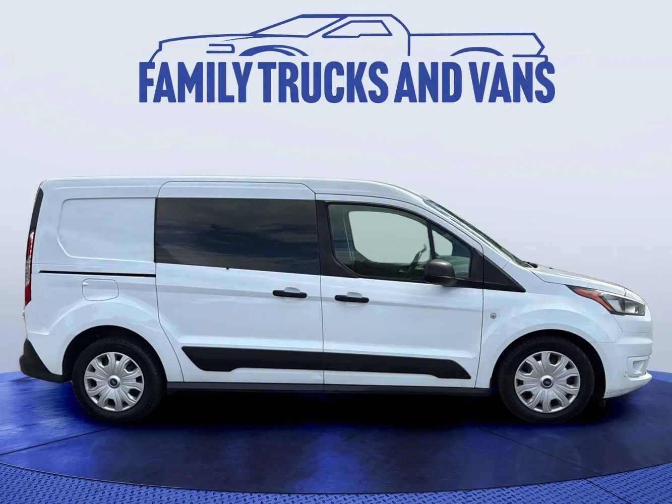 2020 Ford Transit Connect XLT photo 6