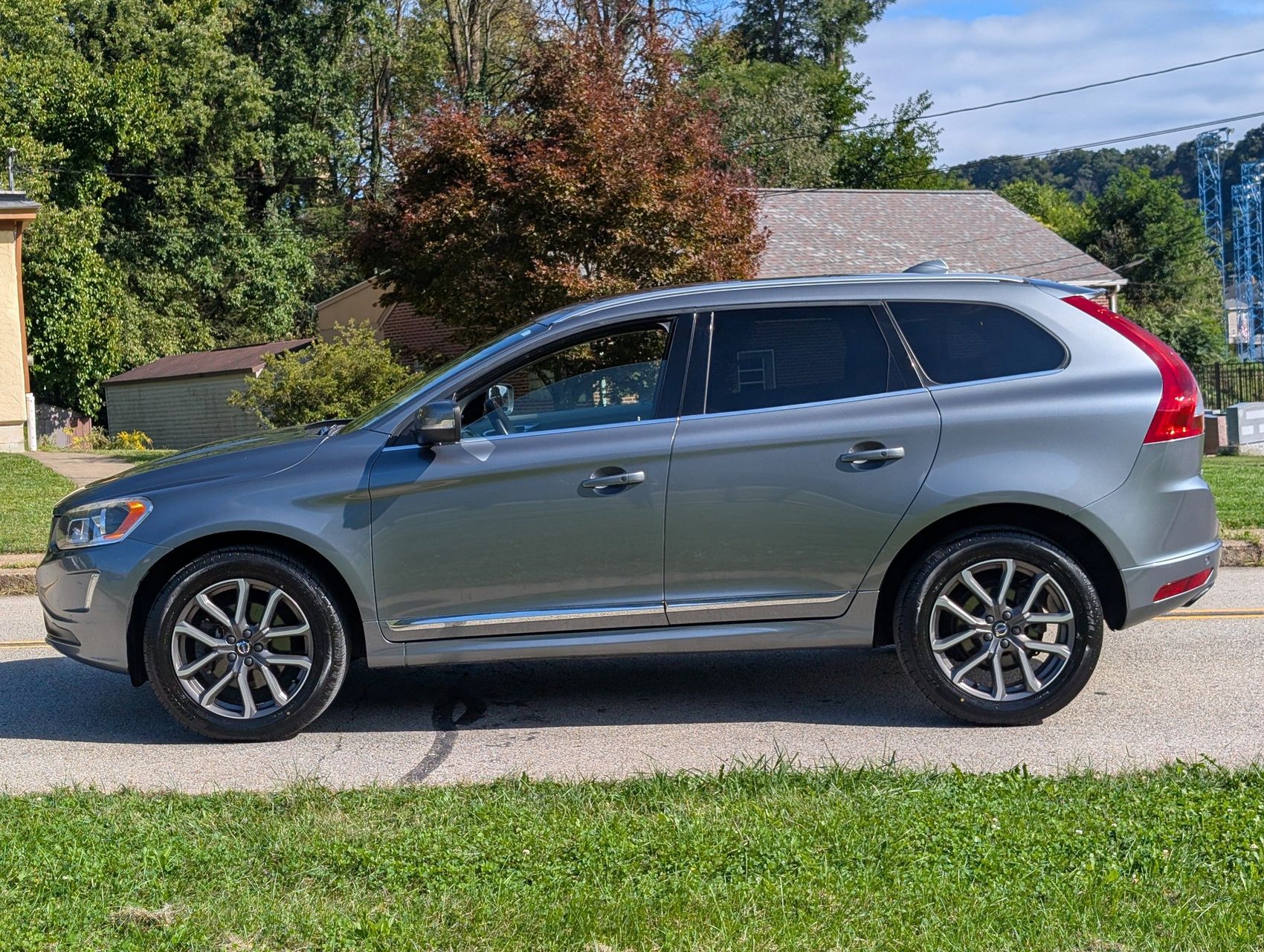 2016 Volvo XC60 12