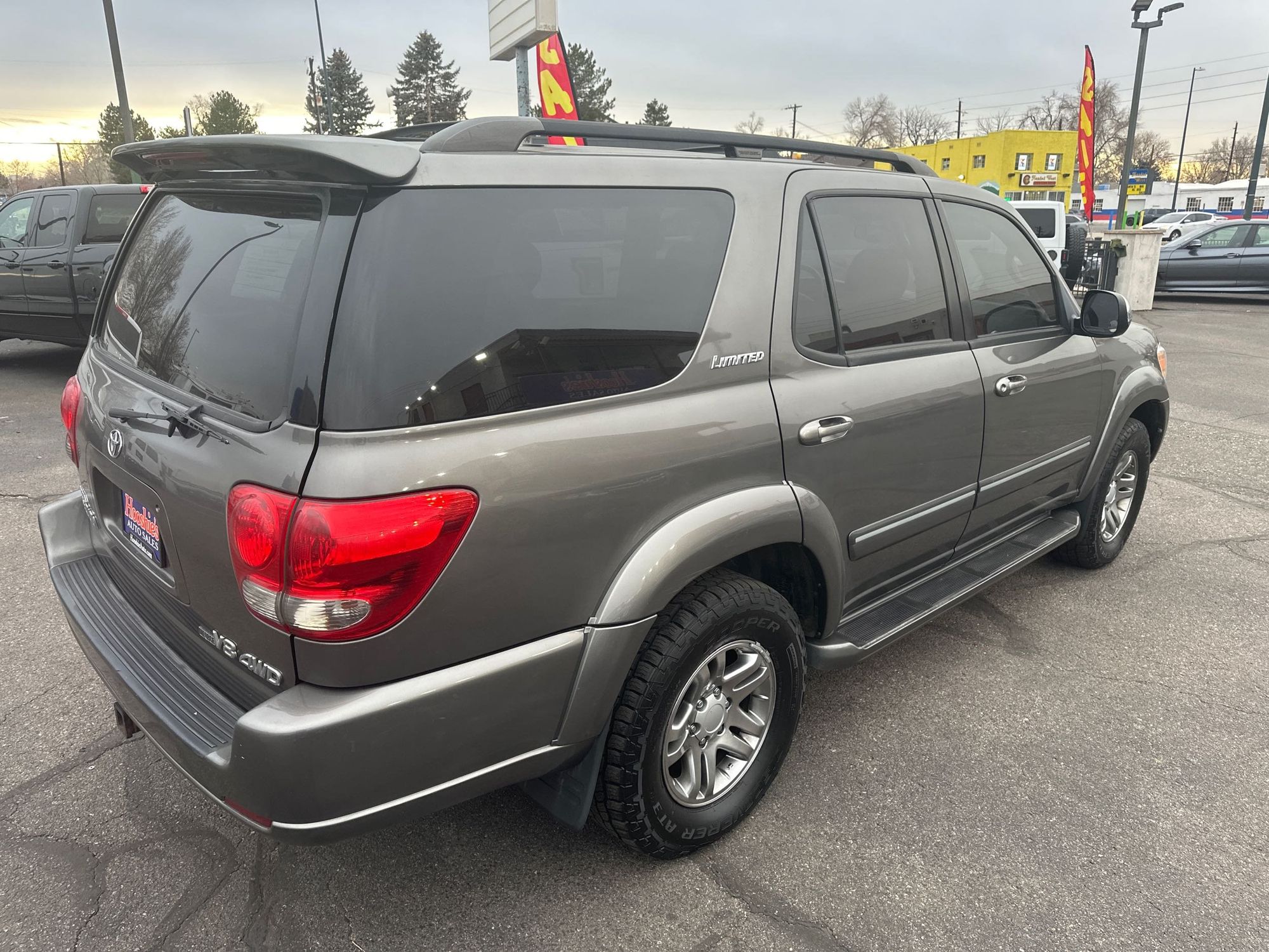 2007 Toyota Sequoia Limited photo 8