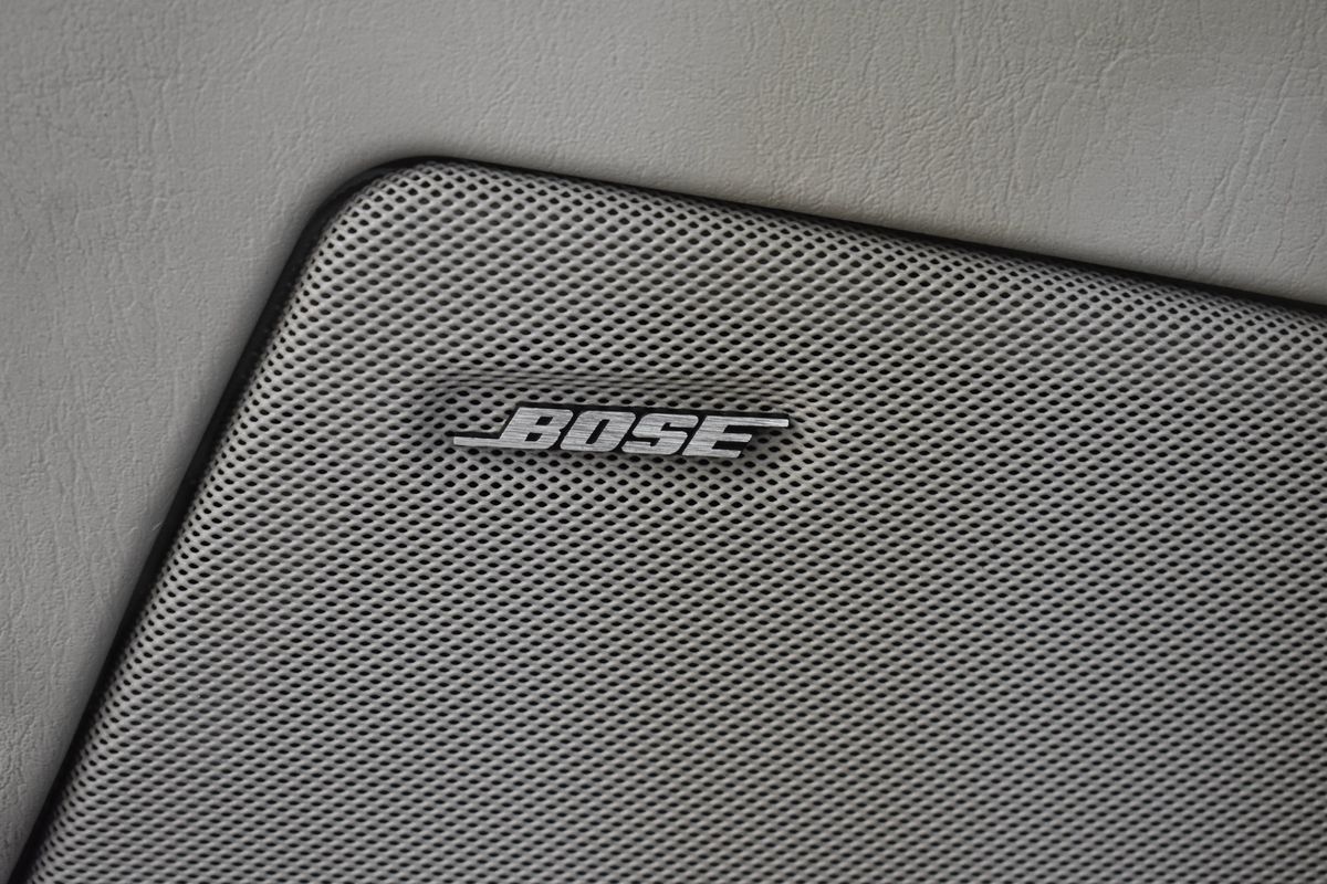 2005 Cadillac XLR Standard