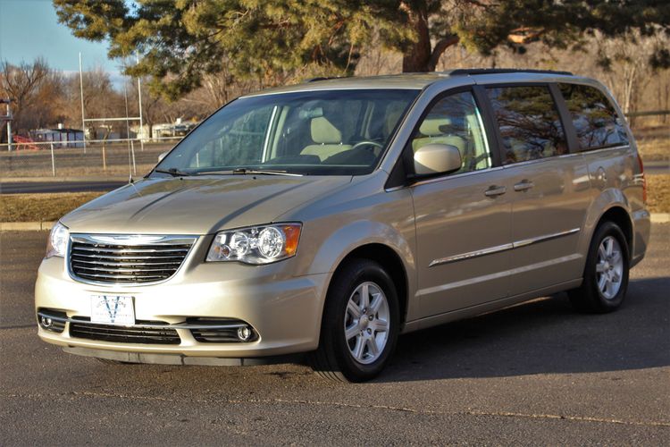 2011 Chrysler Town and Country Touring Victory Motors of Colorado