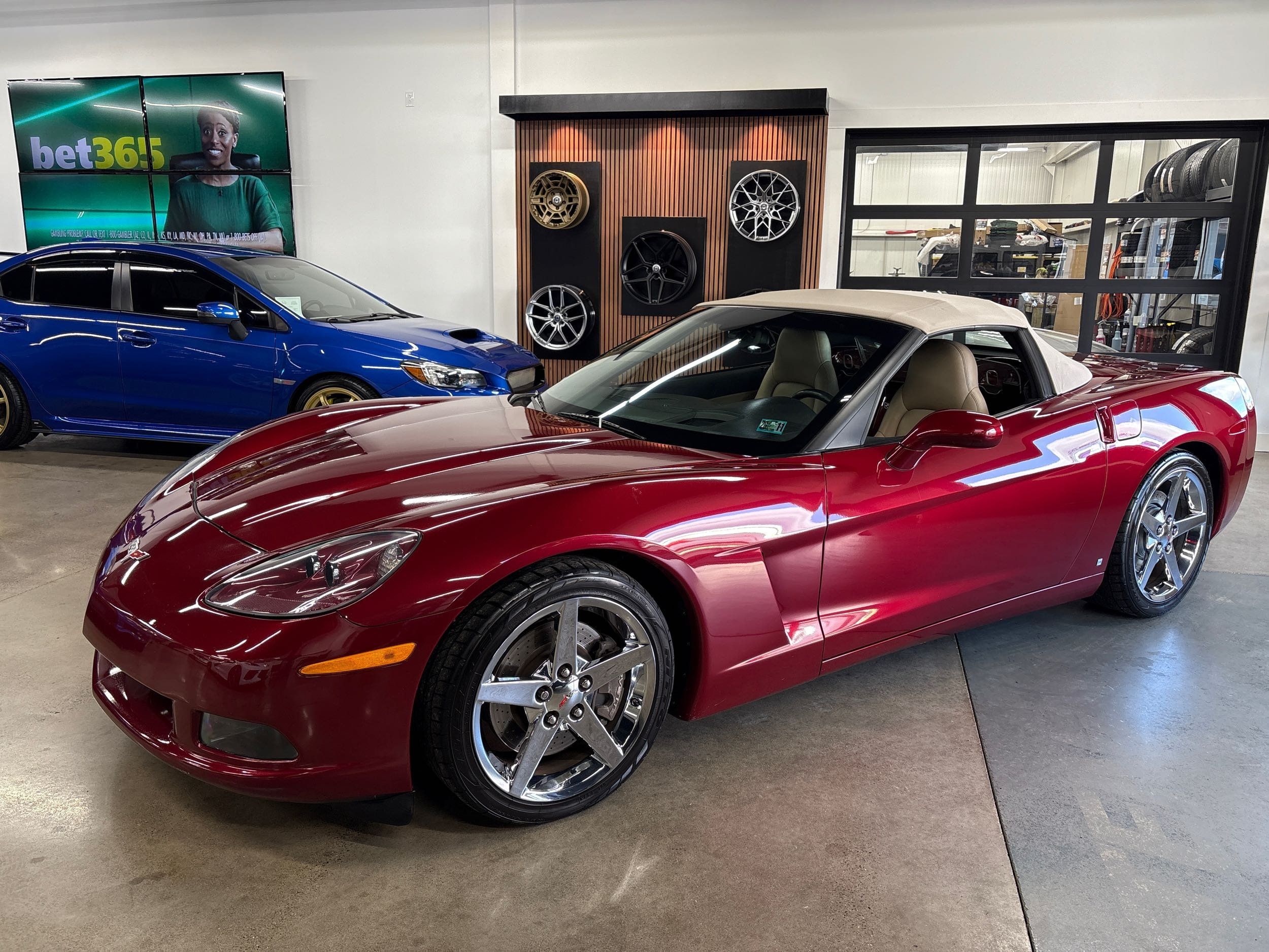 2007 Chevrolet Corvette Convertible Z51 photo 2