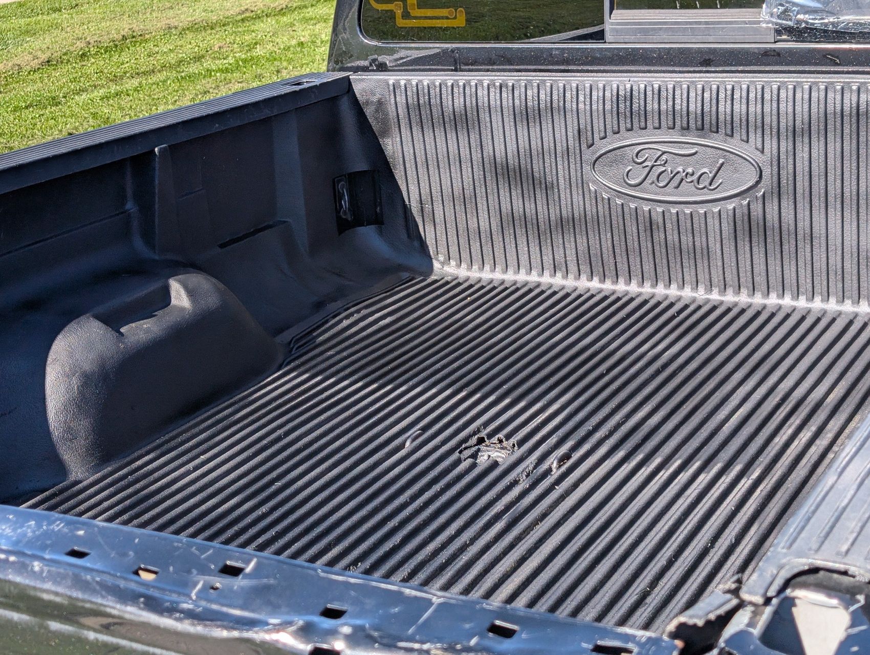 2015 Ford F-350 32
