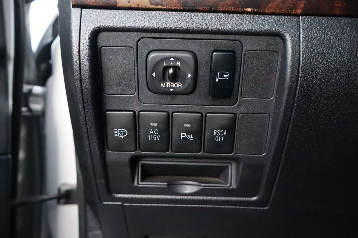 2009 Toyota Land Cruiser 