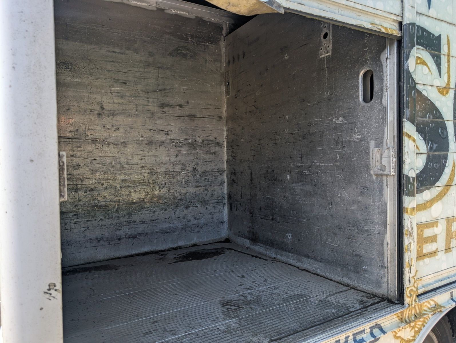 2006 Chevrolet W5500 25
