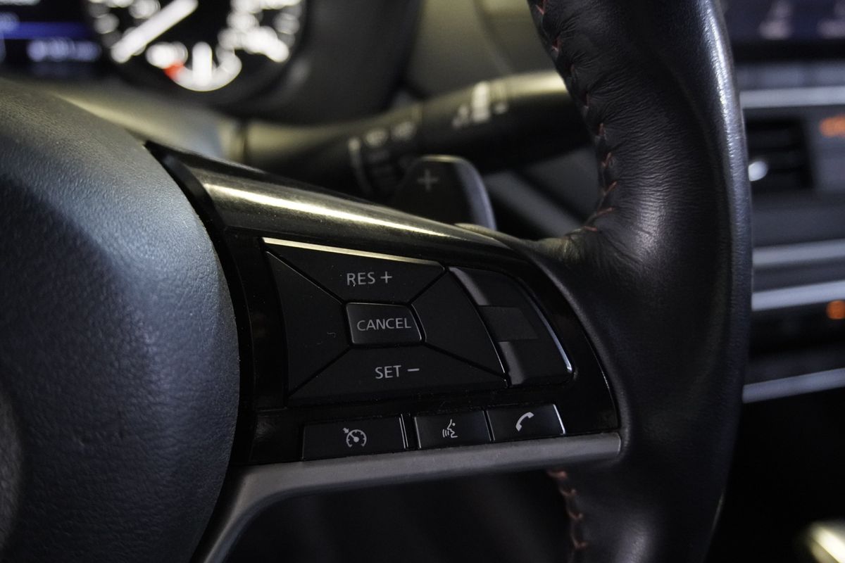 2020 Nissan Altima SR FWD