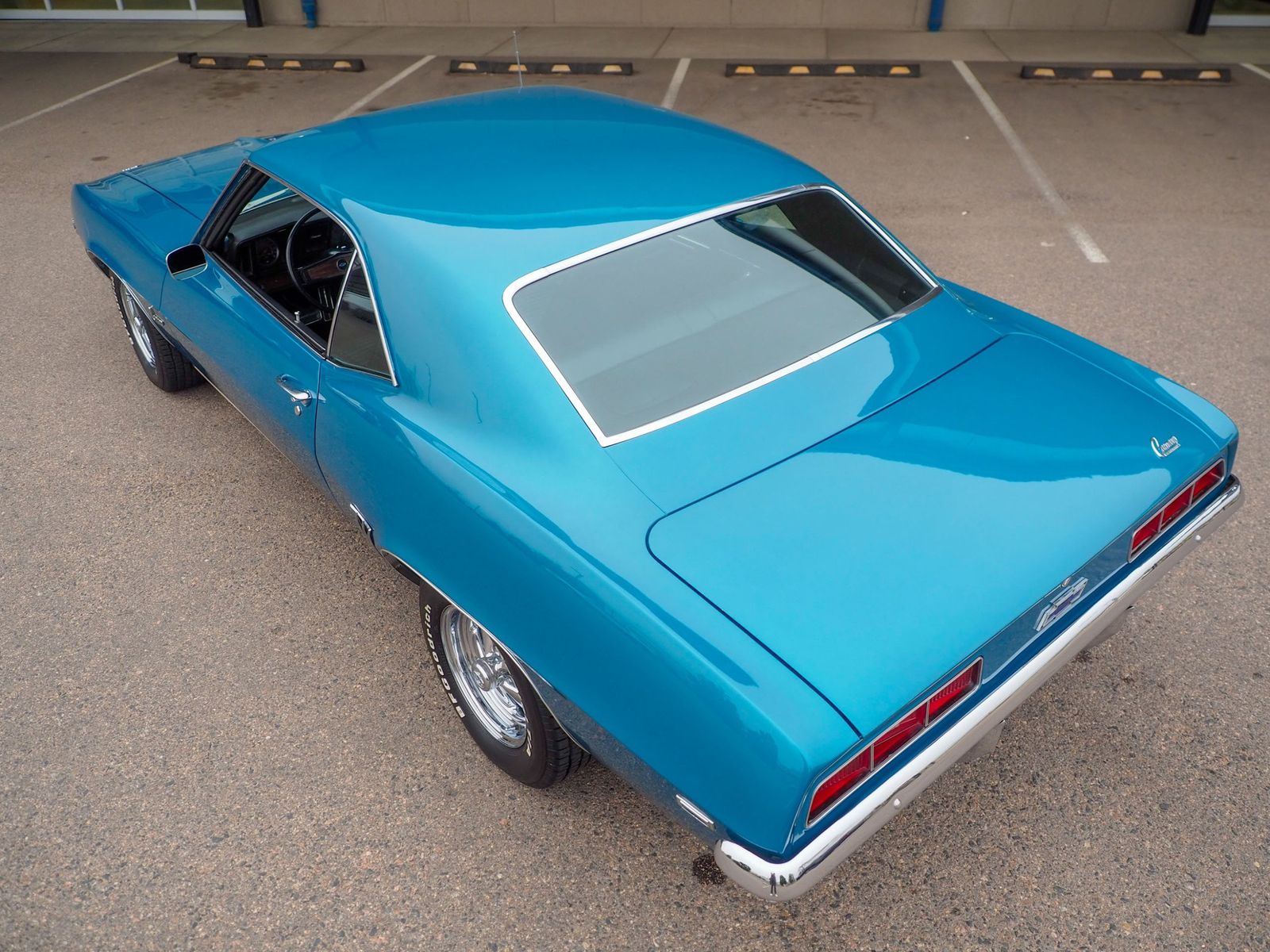 1969 Chevrolet Camaro 12