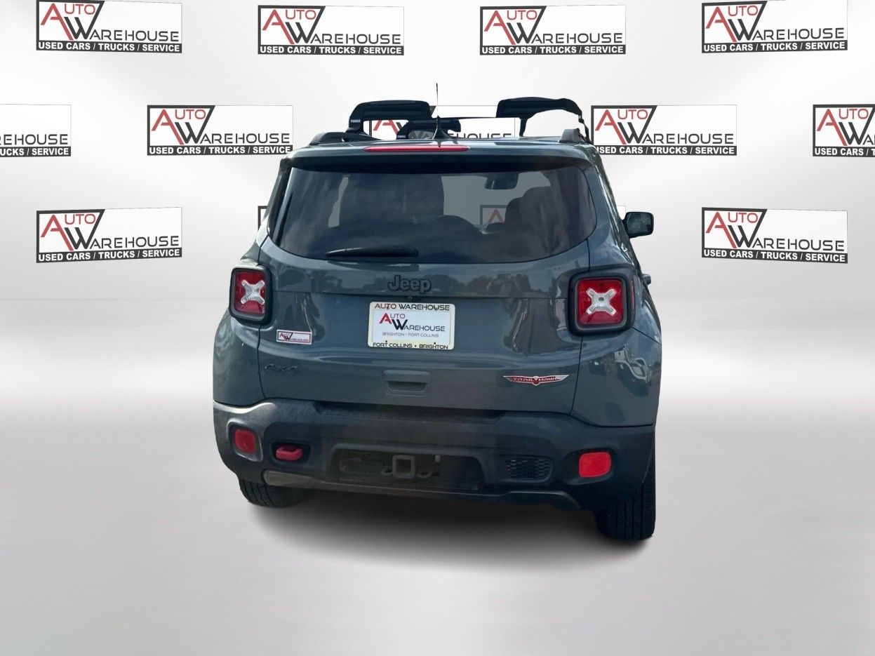 2018 Jeep Renegade Trailhawk photo 4
