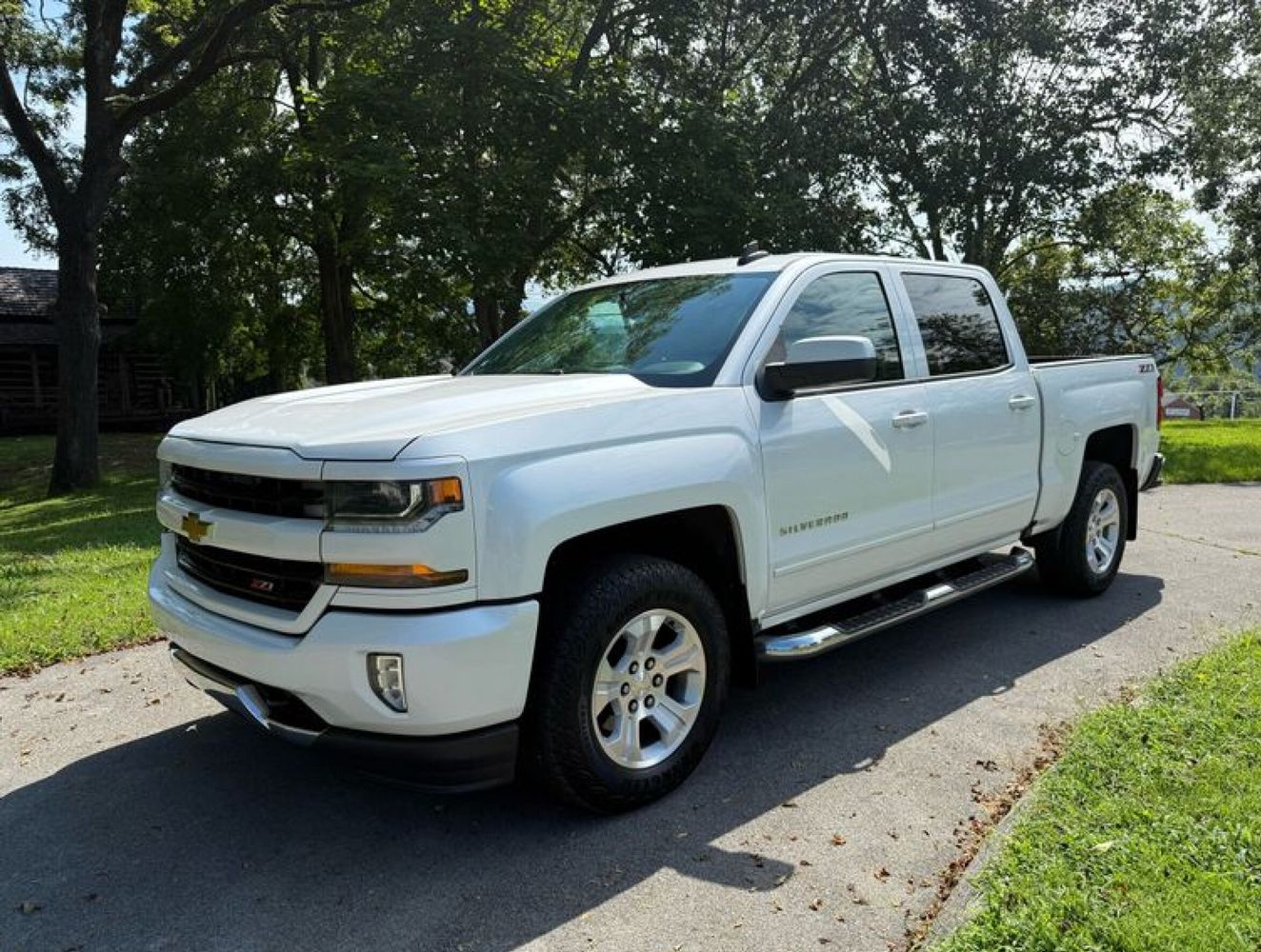 2016 Chevrolet Silverado 1500 LT Z71 photo 4