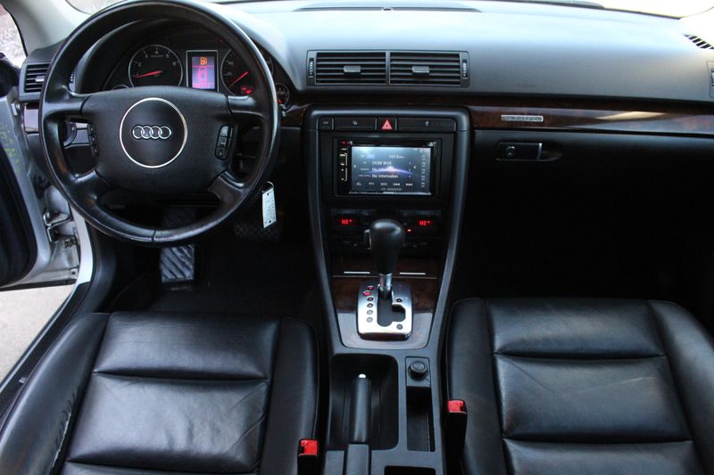 2005 Audi A4 Photos