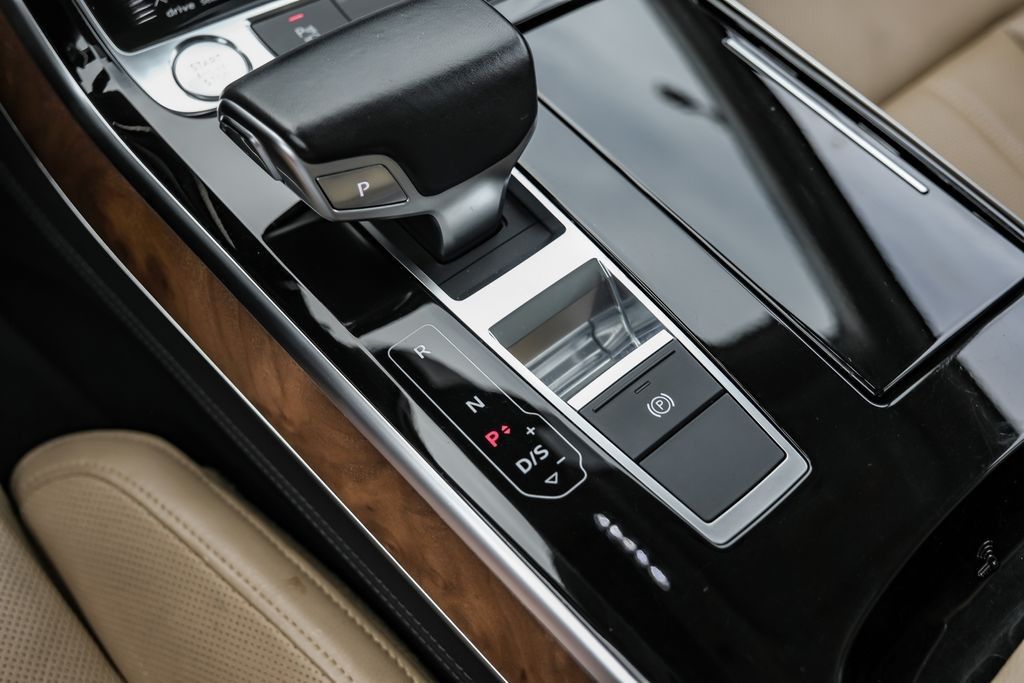 2019 Audi A8 L 55 photo 25