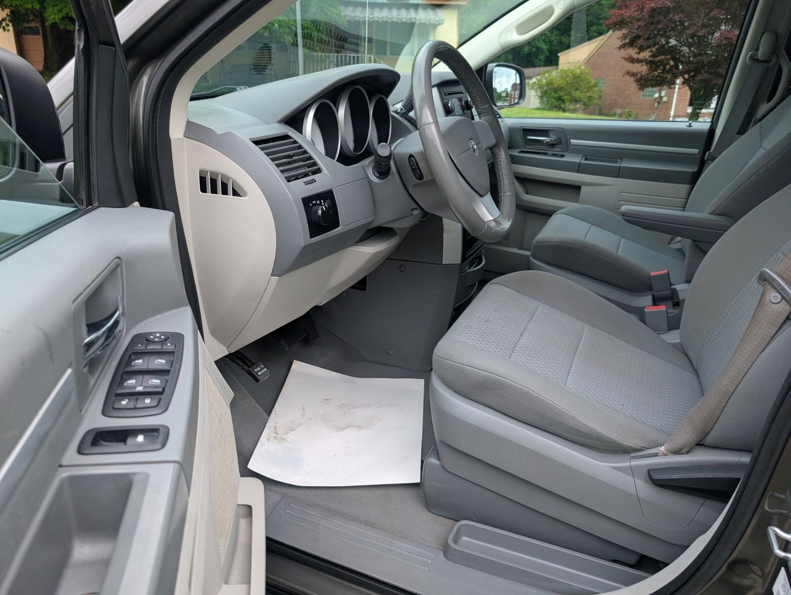 2010 Dodge Grand Caravan 41