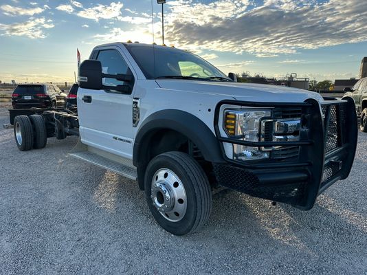 2019 Ford F-550 Super Duty Chassis Cab XLT
