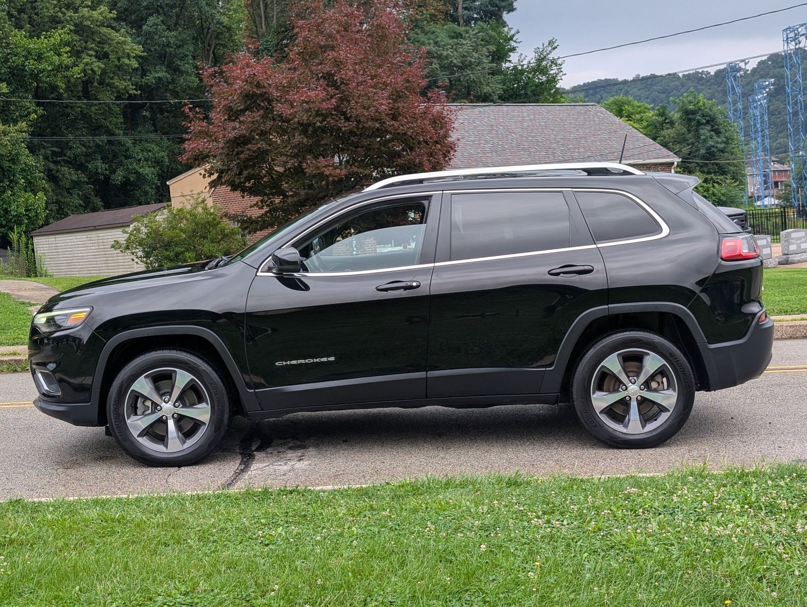 2019 Jeep Cherokee 9
