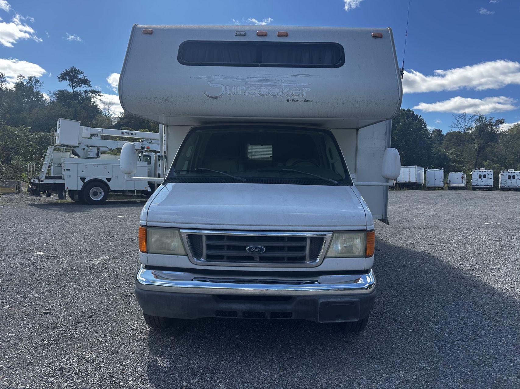 2006 Ford E-450 8