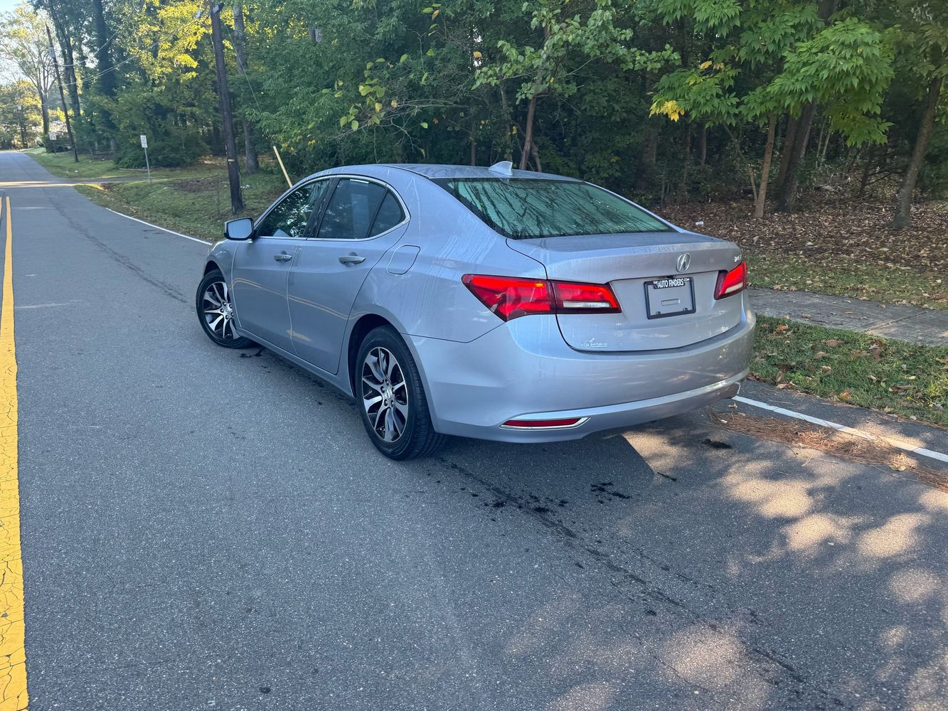 2015 Acura TLX Technology photo 12