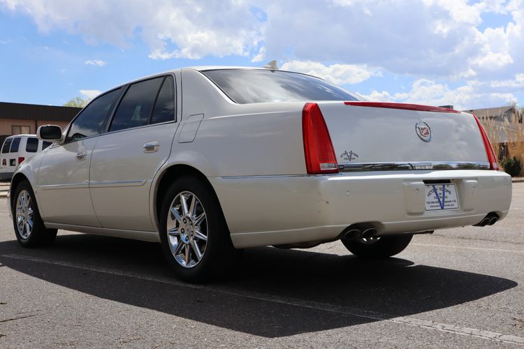 2009 Cadillac Dts Base 