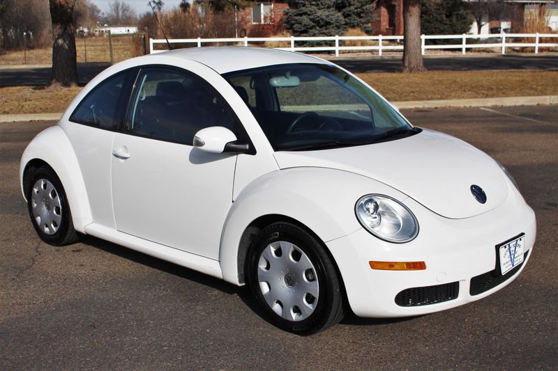 2010 Volkswagen New Beetle Base PZEV | Victory Motors Of Colorado