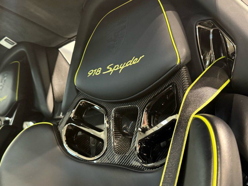 2015 Porsche 918 Spyder, photo 24