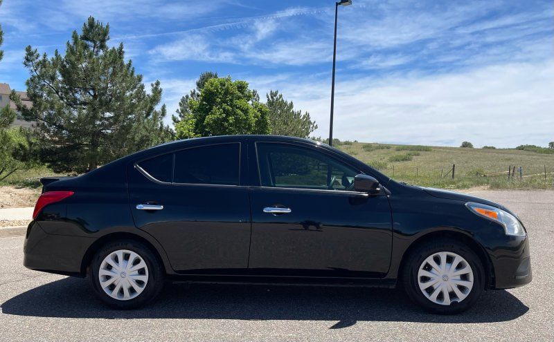 2017 Nissan Versa Sedan