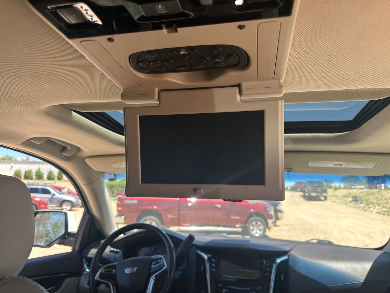 2016 Cadillac Escalade ESV Premium photo 19