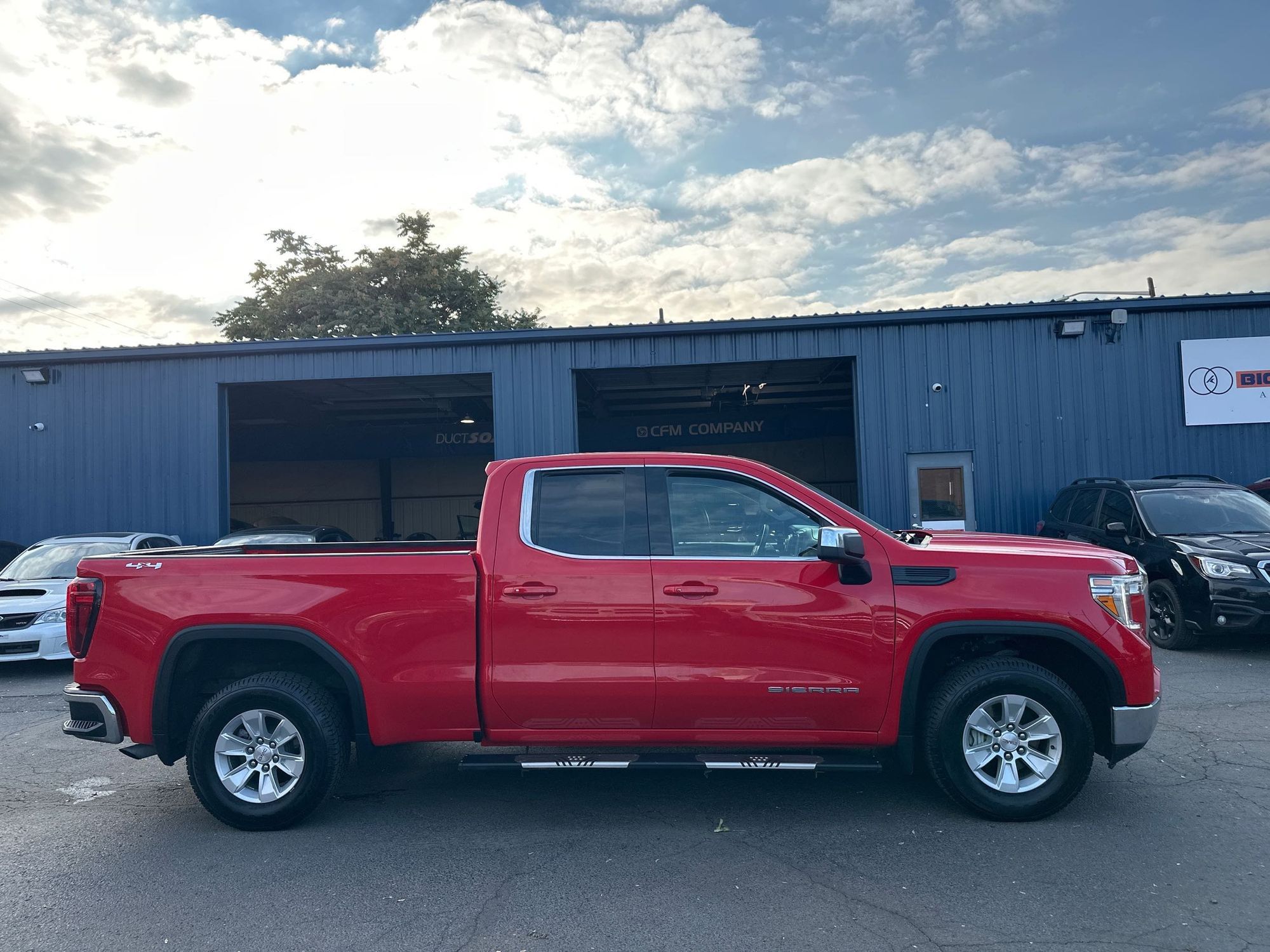 2021 Gmc Sierra 1500 SLE photo 2