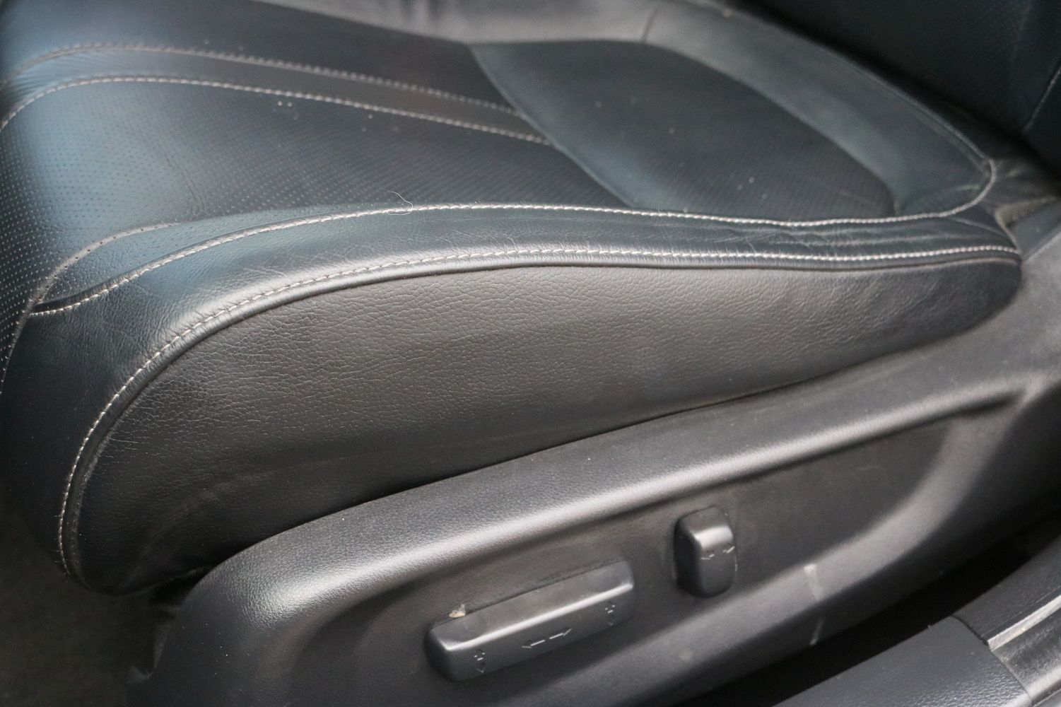 How to Take Care of the Leather Seats of Your Car? - Victory Motors