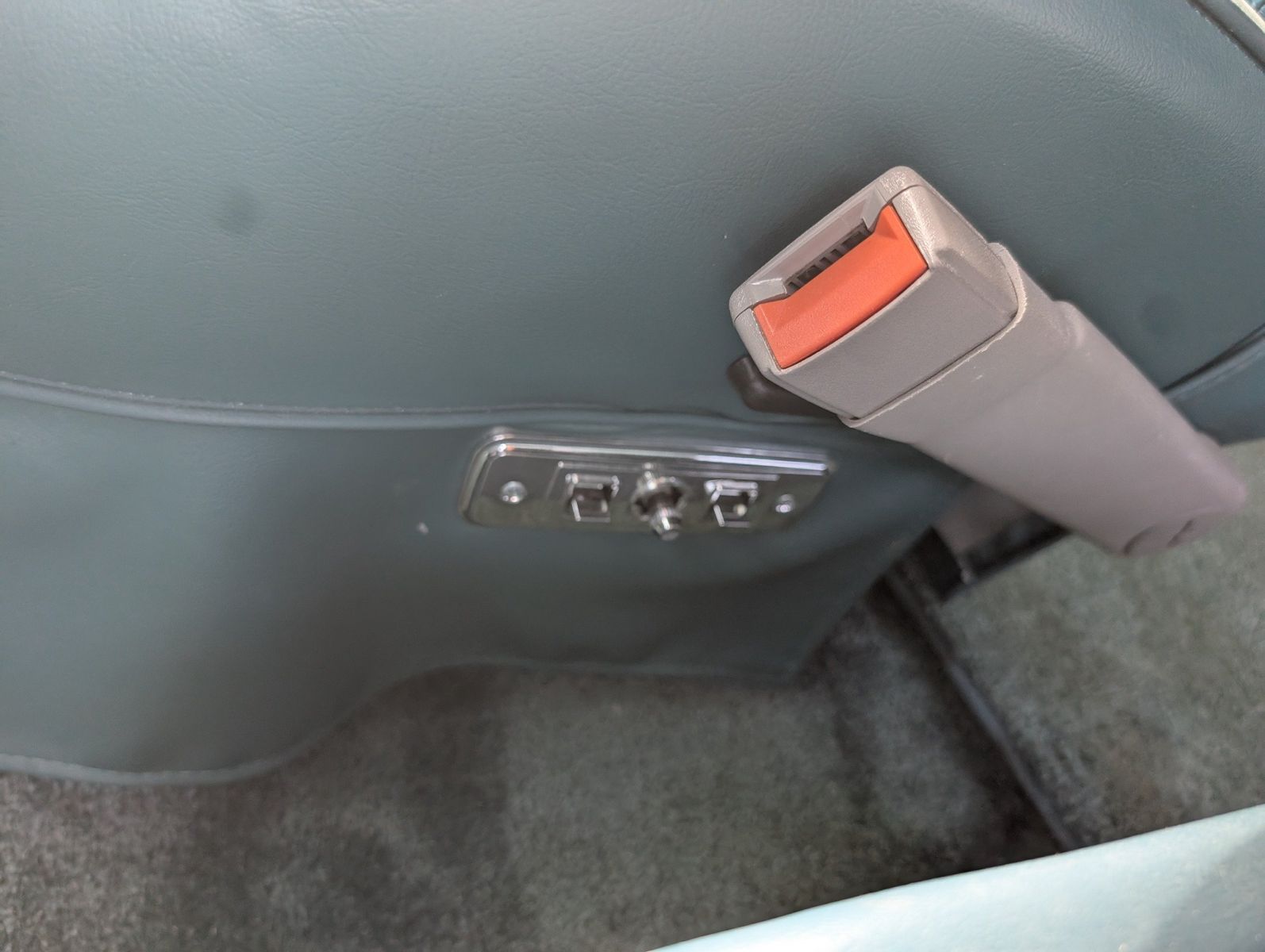 1997 Chevrolet Express G1500 74