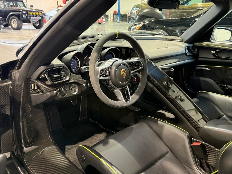 2015 Porsche 918 Spyder, photo 10