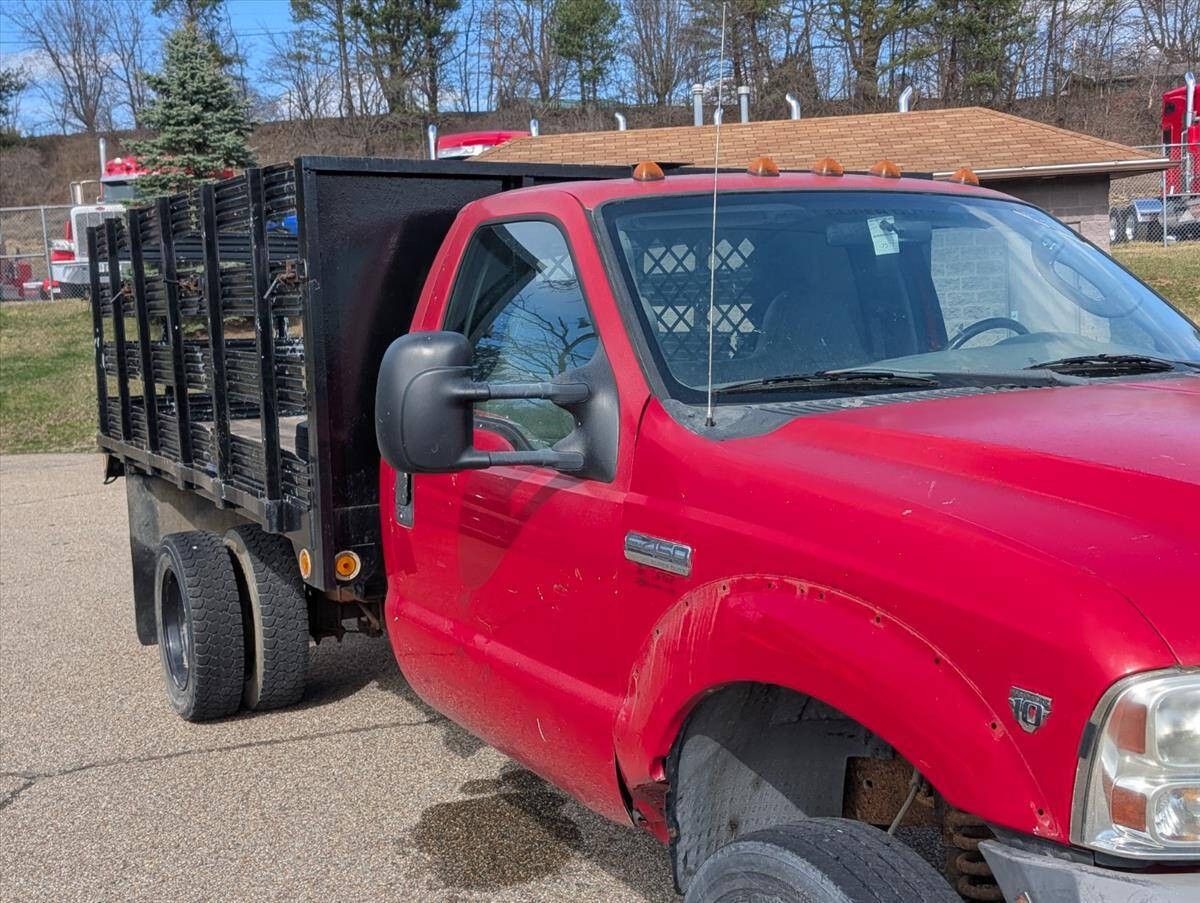 2005 Ford F-450 Super Duty 13