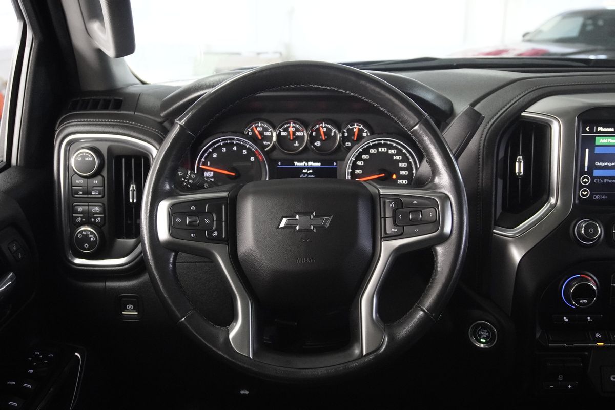 2020 Chevrolet Silverado 1500 4WD Crew Cab Short Bed RST