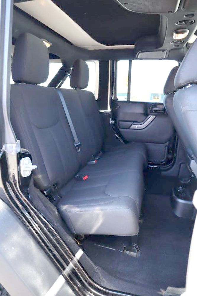 2016 Jeep Wrangler Unlimited Sport S photo 20
