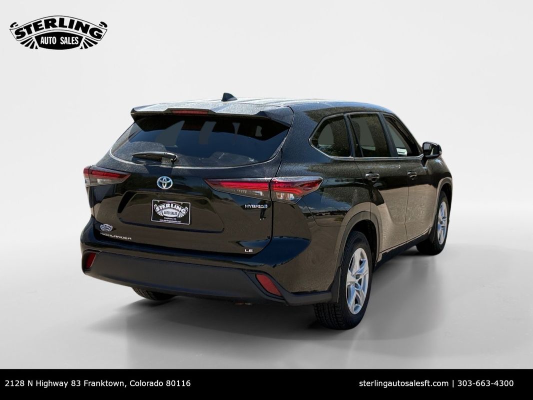 View vehicle photo 5