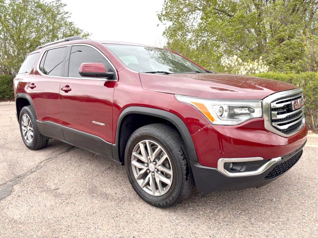 View vehicle photo 2