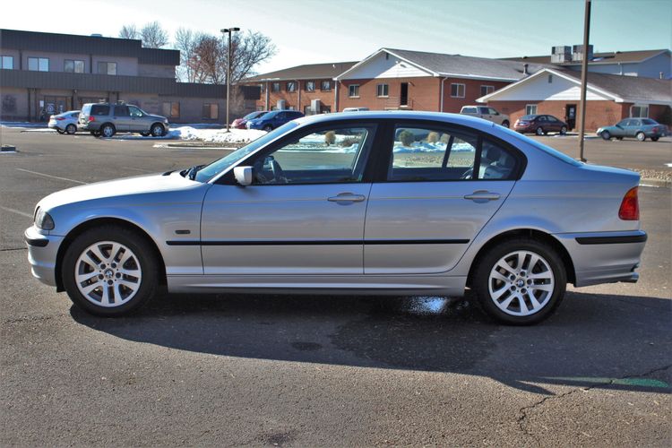 2001 BMW 325XI AWD | Victory Motors of Colorado