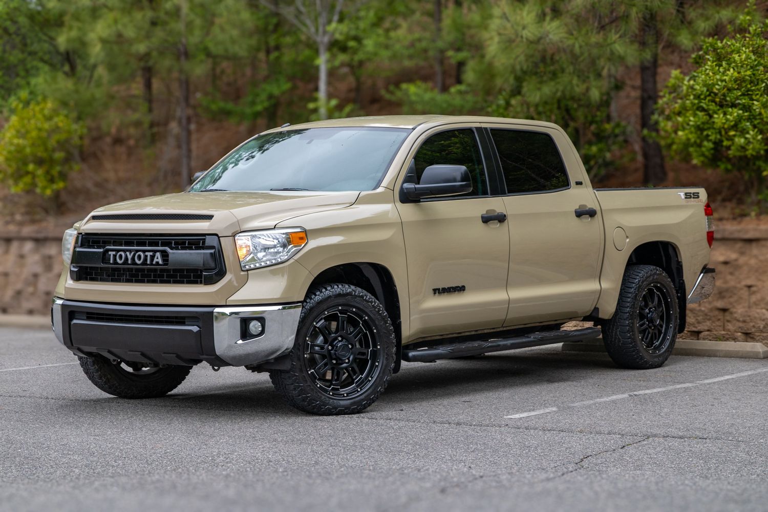 2017 Toyota Tundra SR5