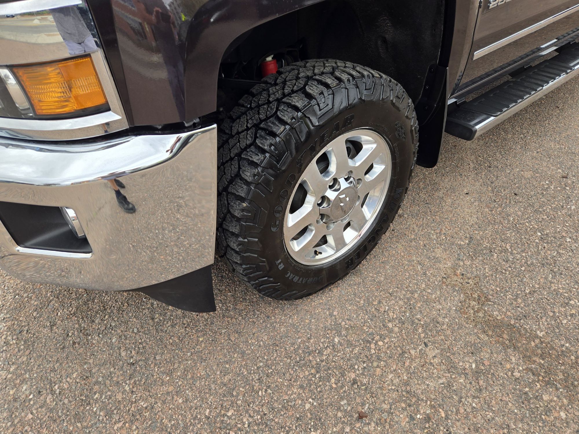 2015 Chevrolet Silverado 2500HD LTZ photo 4
