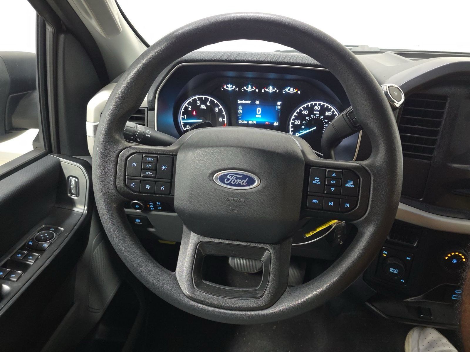 2023 Ford F-150 XLT - Photo 8