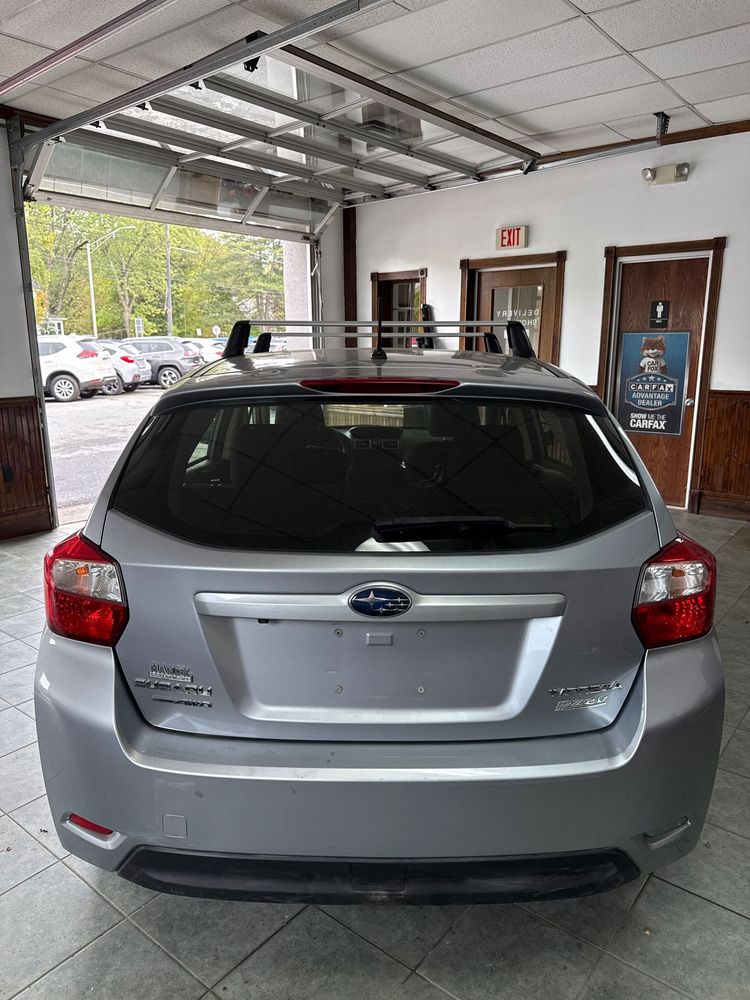2016 Subaru Impreza 2.0i photo 6