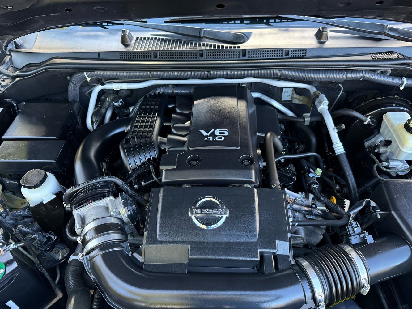 2016 Nissan Frontier SV photo 34