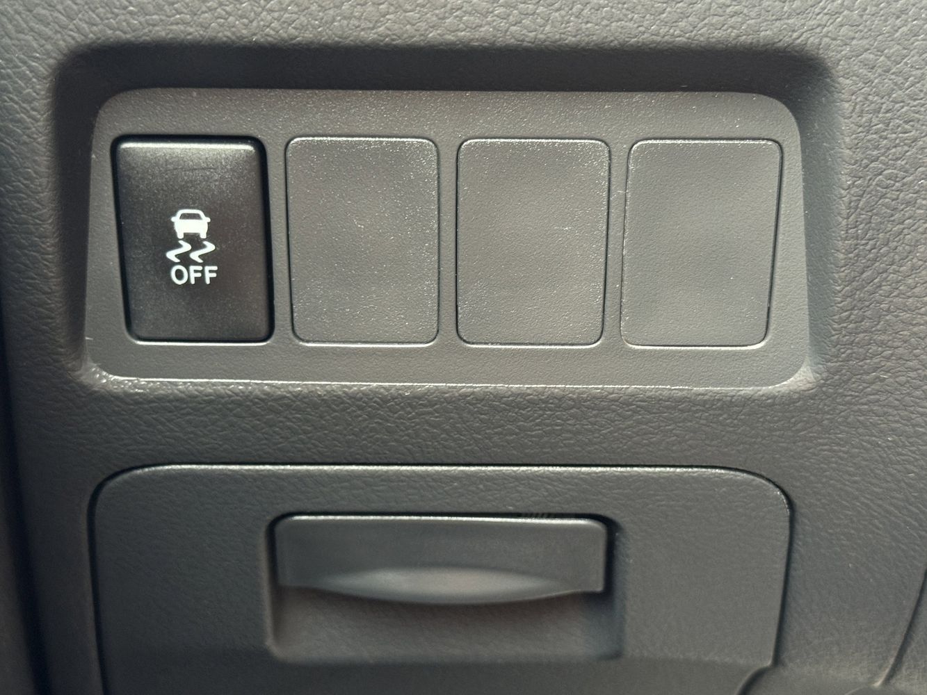 2012 Toyota Corolla Matrix L 4WD photo 14
