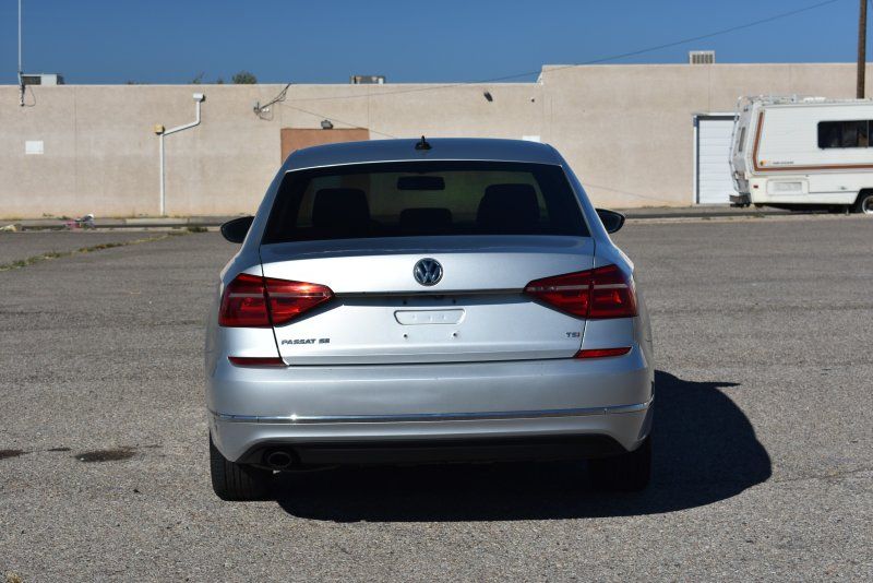 2016 Volkswagen Passat SE photo 6